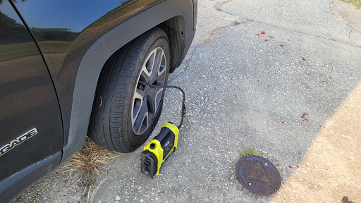 Tire Shop «Discount Tire Store - Florence, SC», reviews and photos, 102 Woody Jones Blvd, Florence, SC 29501, USA