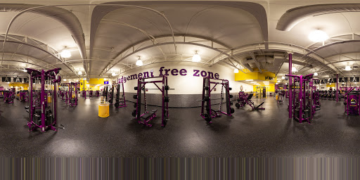 Gym «Planet Fitness», reviews and photos, 1135 E Grand River Ave, Howell, MI 48843, USA