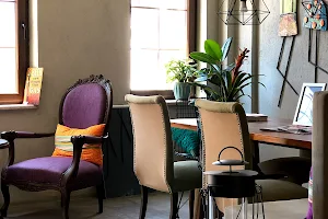 Bonjo Cafe & Bar image