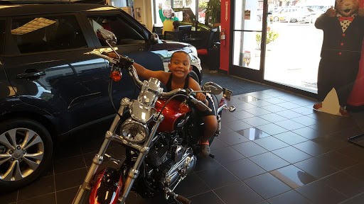 Kia Dealer «Kia of Portland», reviews and photos, 307 NE Broadway St, Portland, OR 97232, USA