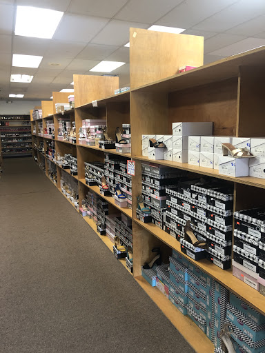 Shoe Store «Shoe Land», reviews and photos, 1544 Southlake Pkwy # 9A, Morrow, GA 30260, USA