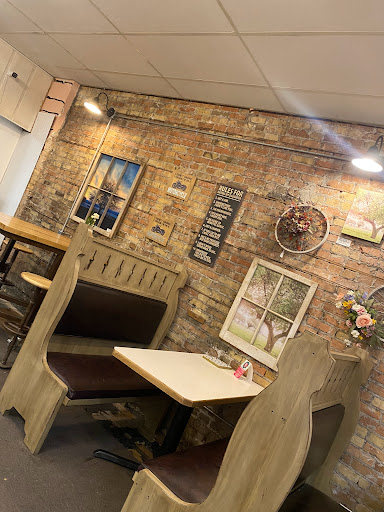 Espresso Bar «Friends on the Square», reviews and photos, 41 N Wisconsin St, Elkhorn, WI 53121, USA