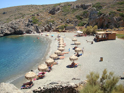 Fourni beach'in fotoğrafı imkanlar alanı