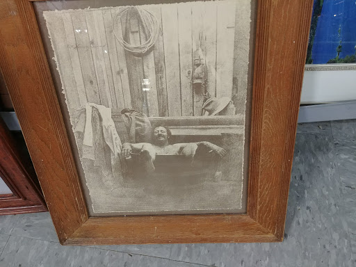 Thrift Store «Goodwill Store and Donation Center - Madison East», reviews and photos, 2127 E Springs Dr, Madison, WI 53704, USA