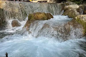 Bhatta falls image