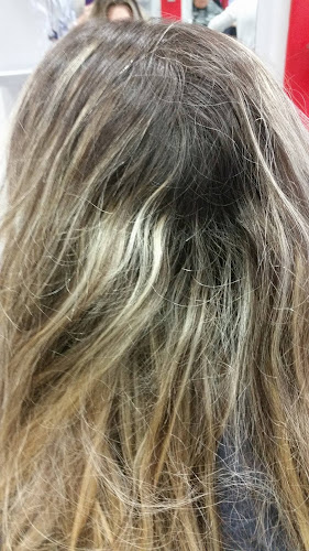 Avis sur Atten'tif Coiffure (sur place ou à domicile/climatisé) à Vandoeuvre-lès-Nancy - Salon de coiffure