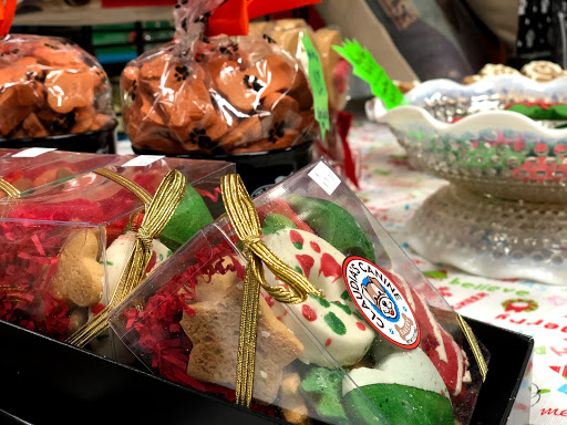 Pet Store «2Guyz Boutique for Pets», reviews and photos, 116 S Anderson St, Elwood, IN 46036, USA