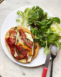 Nourriture du Restaurant Francis l'épicerie, l'épicerie fine et son l'atelier pour consommer sur place ou à emporter les flognardes et clafoutis à Limoges - n°4