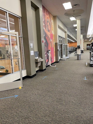 Gym «LA Fitness», reviews and photos, 6690 Roswell Rd, Sandy Springs, GA 30328, USA