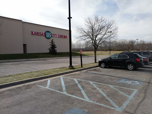 Movie Theater «Regal Cinemas Kansas City 18», reviews and photos, 3200 Ameristar Dr, Kansas City, MO 64161, USA