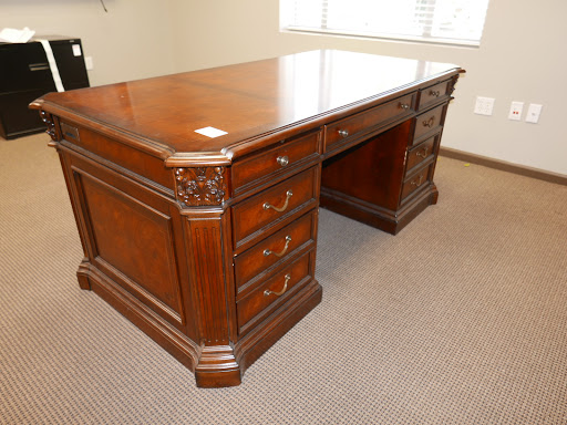 Used Office Furniture Store «TR Trading Company», reviews and photos, 15604 S Broadway, Gardena, CA 90248, USA