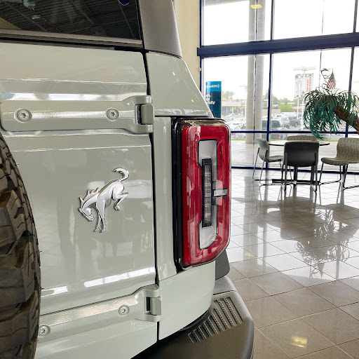 Ford Dealer «Raceway Ford», reviews and photos, 5900 Sycamore Canyon Blvd, Riverside, CA 92507, USA