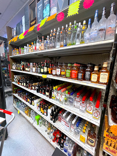 Liquor Store «Hackensack Liquor Store», reviews and photos, 500 S River St, Hackensack, NJ 07601, USA