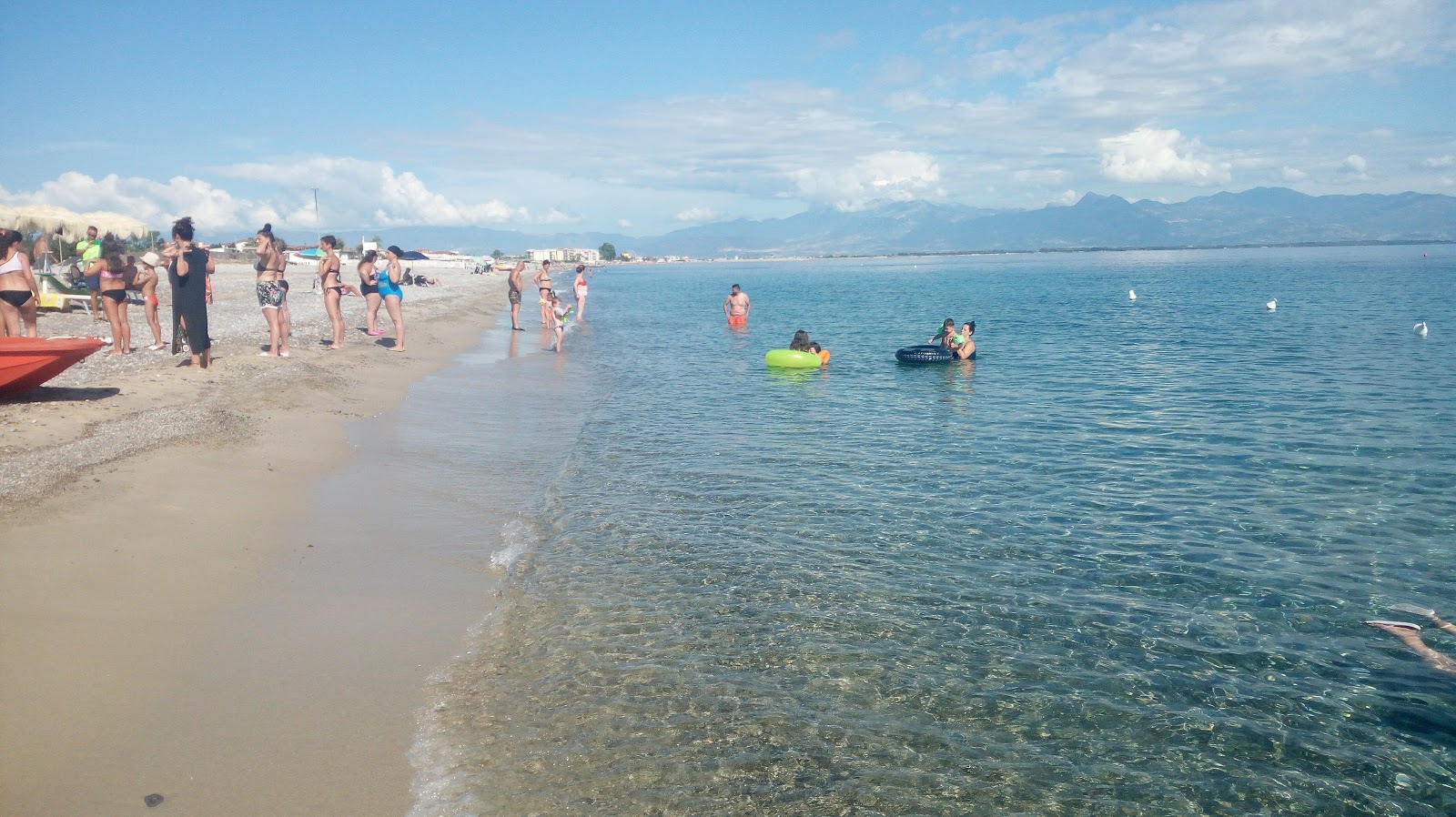 Photo de Spiaggia Fabrizio Piccolo - recommandé pour les voyageurs en famille avec des enfants