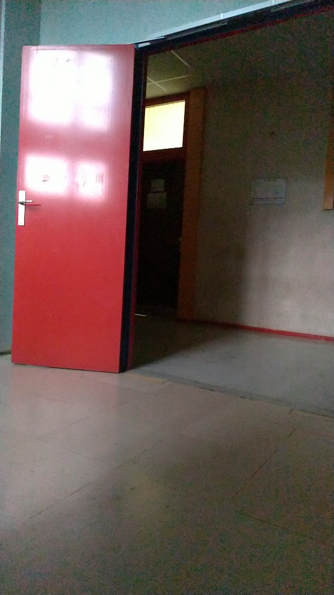 Photo n° 2 de l'avis de Tom. fait le 17/02/2019 à 00:52