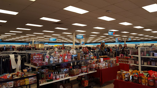 Clothing Store «Ross Dress for Less», reviews and photos, 3900 Klose Way, Richmond, CA 94806, USA