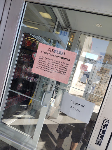 Sporting Goods Store «Big 5 Sporting Goods», reviews and photos, 1401 E 120th Ave, Thornton, CO 80233, USA