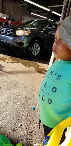 Car Wash «Three-Minute Car Wash», reviews and photos, 501 N 5th St, Reading, PA 19601, USA