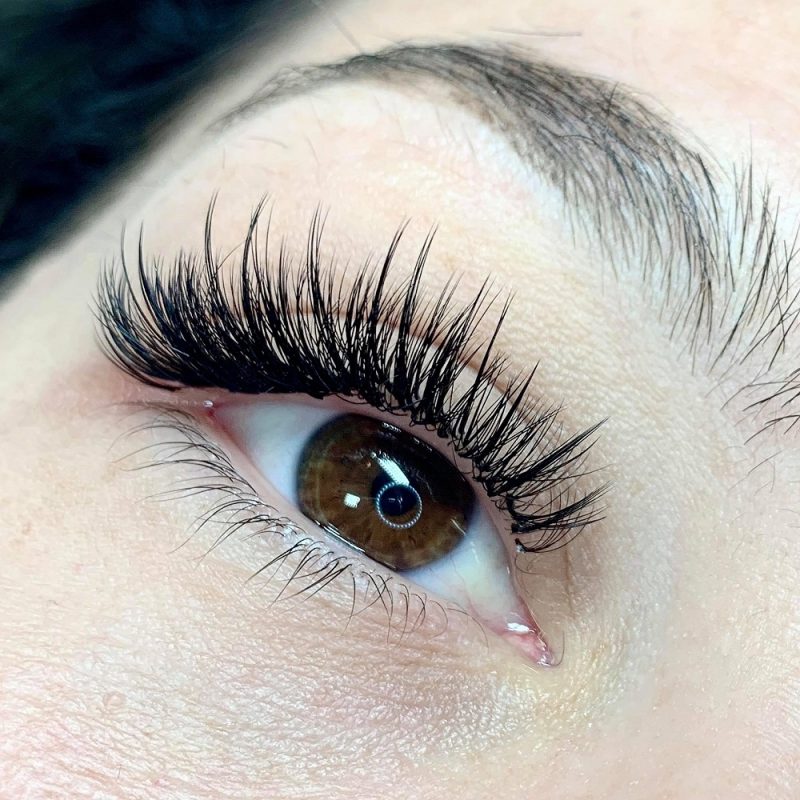 Glo Lash and Brow Spa 15120