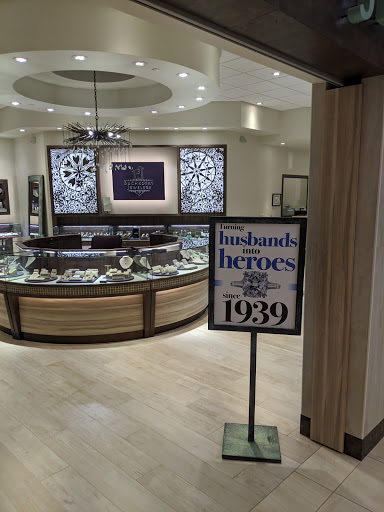 Jeweler «Buchkosky Jewelers», reviews and photos, 695 Rosedale Shopping Center, Roseville, MN 55113, USA