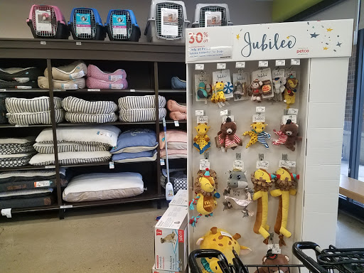 Pet Supply Store «Petco Animal Supplies», reviews and photos, 2727 Pfingsten Rd #8, Glenview, IL 60026, USA