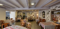 Atmosphère du Restaurant français Restaurant Larralde à Ascain - n°8