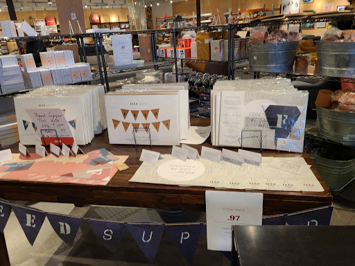 Outlet Store «west elm Outlet», reviews and photos, 1770 W Main St #301, Riverhead, NY 11901, USA