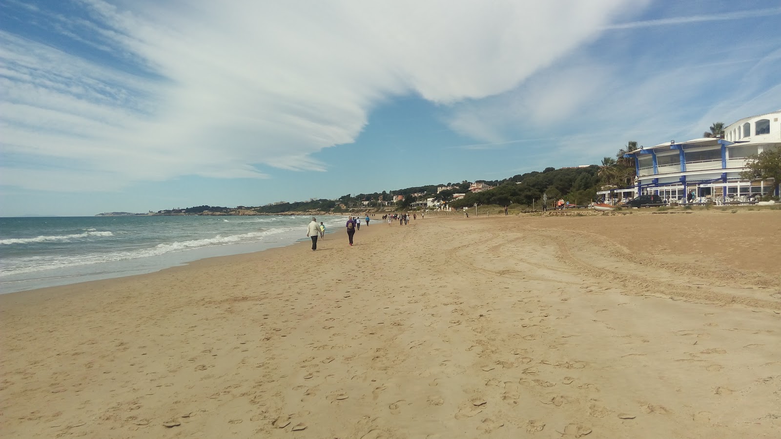 Φωτογραφία του Platja Llarga Beach με επίπεδο καθαριότητας πολύ καθαρό