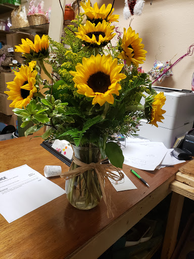 Florist «HAPPY FLOWERS», reviews and photos, 20709 US-27, Lake Wales, FL 33853, USA