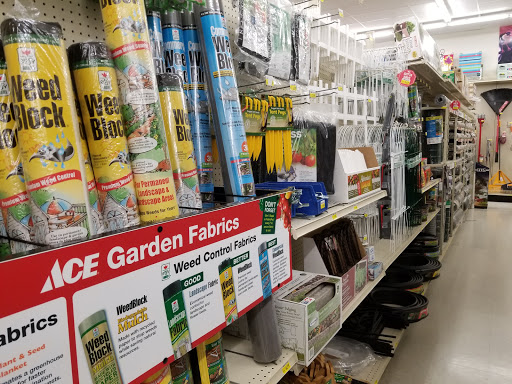 Hardware Store «Westlake Ace Hardware», reviews and photos, 2054 NW Topeka Blvd, Topeka, KS 66608, USA
