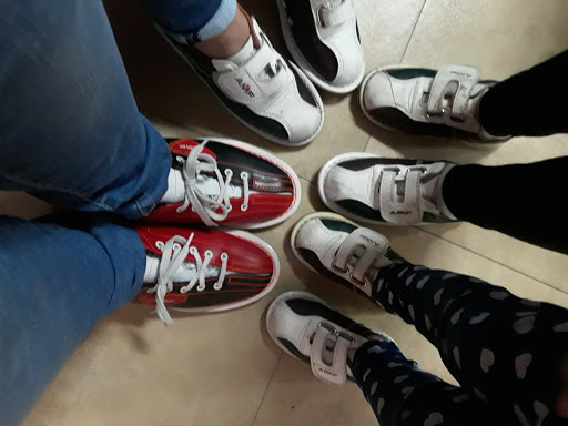 Bowling Alley «AMF Brookgate Lanes», reviews and photos, 14950 Snow Rd, Brook Park, OH 44142, USA