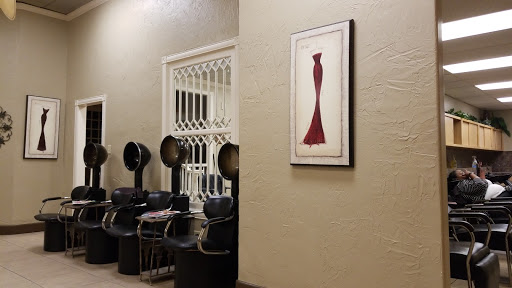 Hair Salon «J Paris Spa & Salon», reviews and photos, 1615 N Hampton Rd, DeSoto, TX 75115, USA