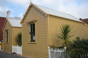 Wellington City Cottages