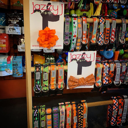 Pet Supply Store «Goin To the Dogs & Cats Pet», reviews and photos, 814 Wellman Ave NE, Huntsville, AL 35801, USA