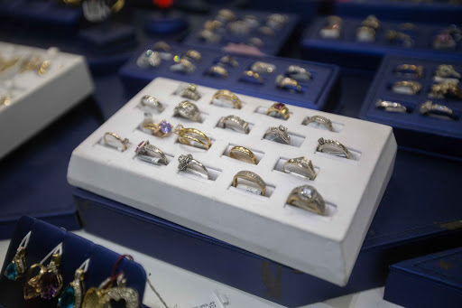 Pawn Shop «La Familia Pawn and Jewelry», reviews and photos, 1823 NW 79th St, Miami, FL 33147, USA