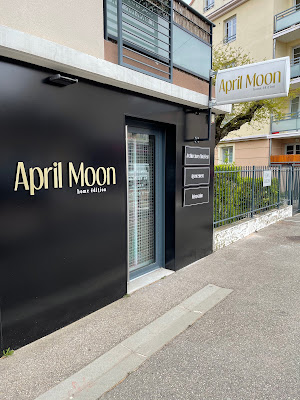 APRIL MOON - Cuisine et mobilier à Craponne