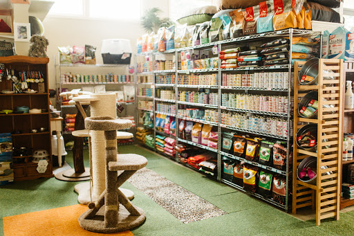 Pet Supply Store «Sellwood Pet Supply», reviews and photos, 8334 SE 17th Ave, Portland, OR 97202, USA