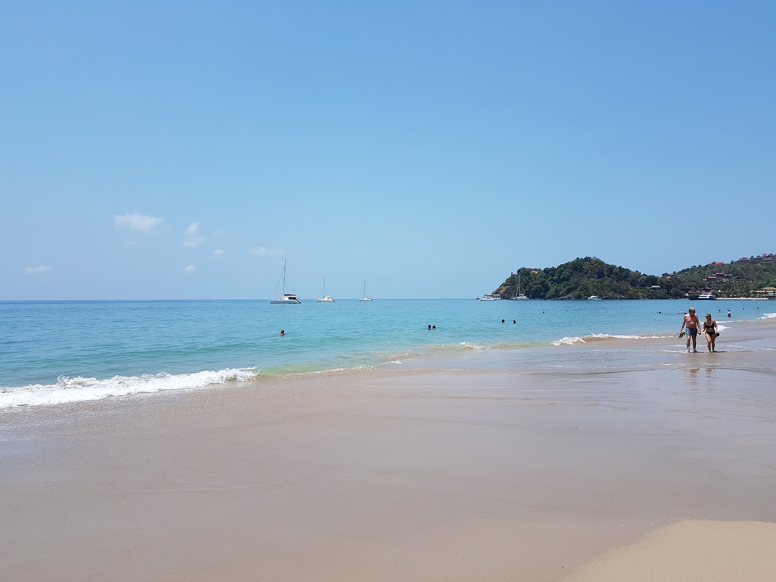 Foto di Bakantiang Beach con spiaggia spaziosa