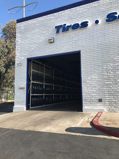 Auto Parts Store «Pep Boys Auto Parts & Service», reviews and photos, 4441 Genesee Ave, San Diego, CA 92117, USA