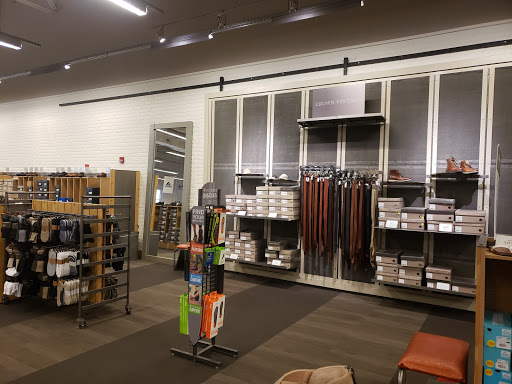 Shoe Store «DSW Designer Shoe Warehouse», reviews and photos, 6636 E State St, Rockford, IL 61108, USA