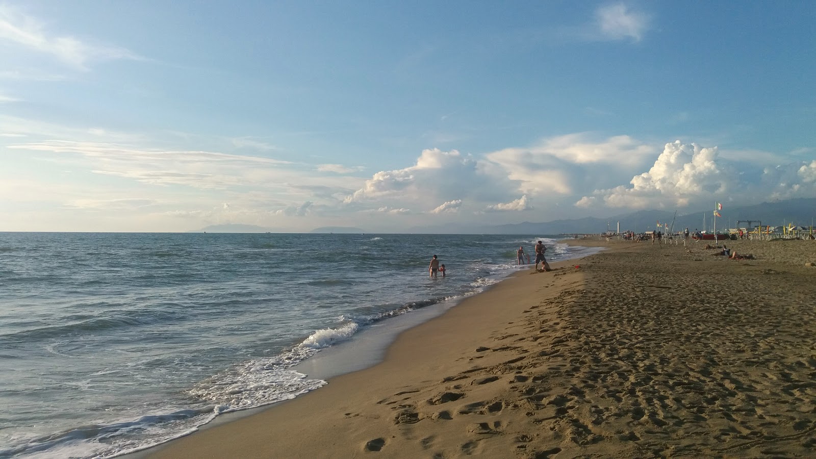 Φωτογραφία του Spiaggia di Vecchiano - συνιστάται για οικογένειες που ταξιδεύουν με παιδιά