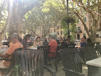 Atmosphère du Café Café Des Négociant à Salernes - n°3