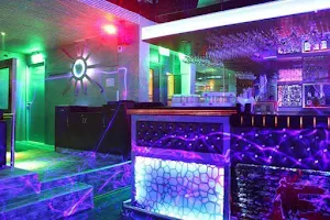 De Forbidden Lounge night club image