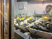 Atmosphère du Restaurant de fruits de mer Opium, La Cabane à Paris - n°2