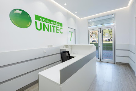 Academias Unitec C. Eolo, 3, Puerto de la Torre, 29010 Málaga, España