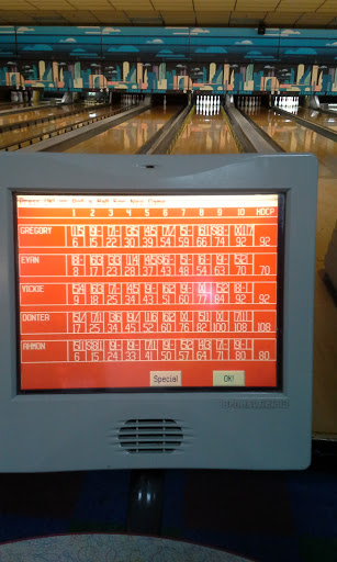 Bowling Alley «Strike & Spare Family Fun Center», reviews and photos, 6220 Shepherdsville Rd, Louisville, KY 40228, USA