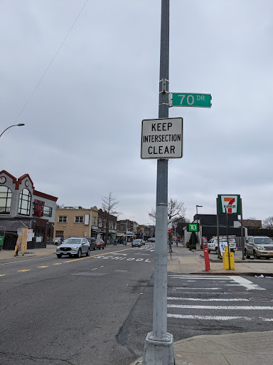 Convenience Store «7-Eleven», reviews and photos, 101-04 Metropolitan Ave, Forest Hills, NY 11375, USA