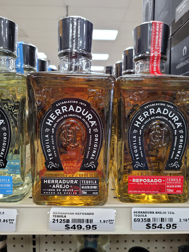 Liquor Store «Newport Liquor Store», reviews and photos, 2019 N Coast Hwy, Newport, OR 97365, USA