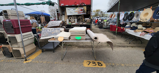 Flea Market «Montana Charlie’s», reviews and photos, 255 S Joliet Rd, Bolingbrook, IL 60440, USA