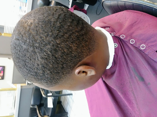 Hair Salon «Pro-Scissions Barber, Beauty & Nail Salon», reviews and photos, 521 Chicago Rd, Thornton, IL 60476, USA